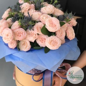 Шляпная коробочка с розами БОМБАстик PREMIUM
